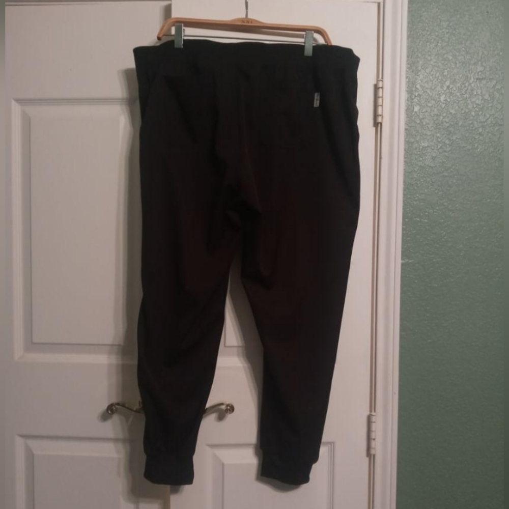 Ava Therese Jogger Scrub Pants